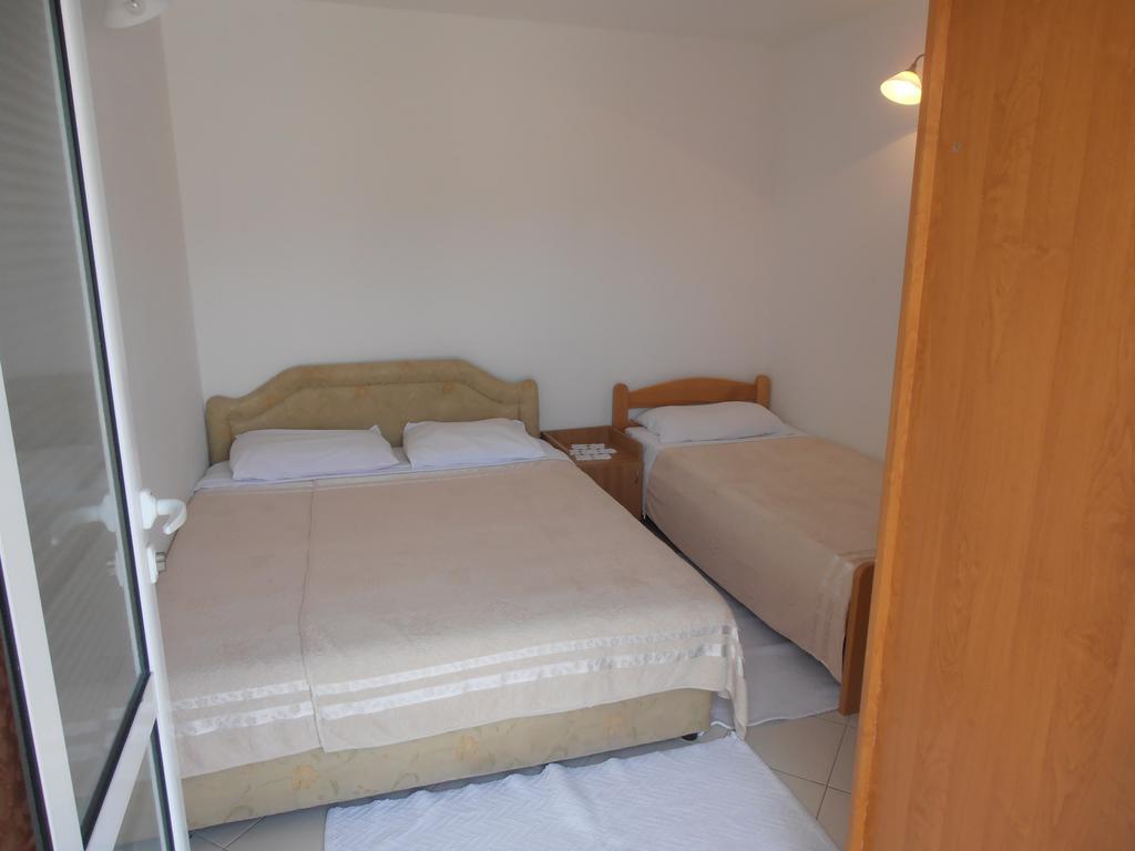 בודווה Apartmani Zeljko Vujovic מראה חיצוני תמונה