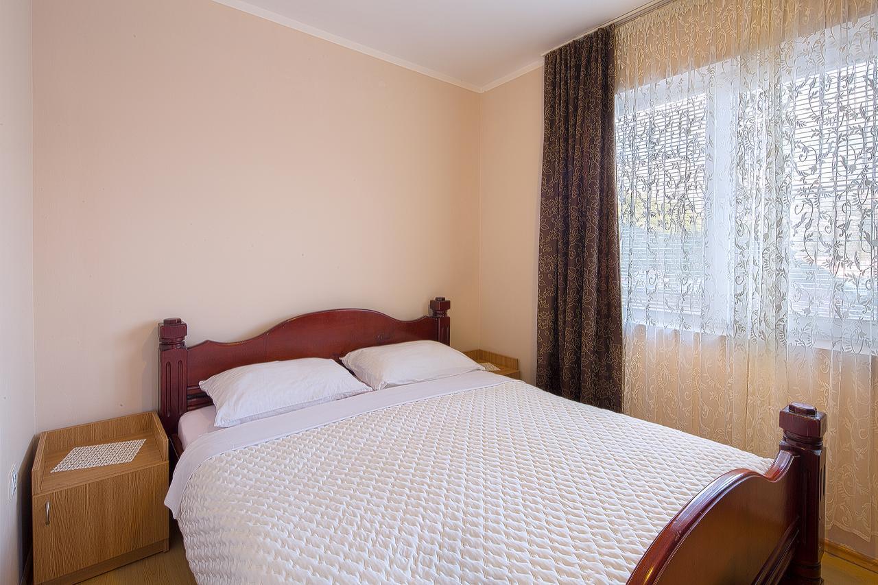 בודווה Apartmani Zeljko Vujovic מראה חיצוני תמונה