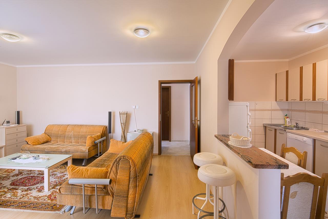 בודווה Apartmani Zeljko Vujovic מראה חיצוני תמונה