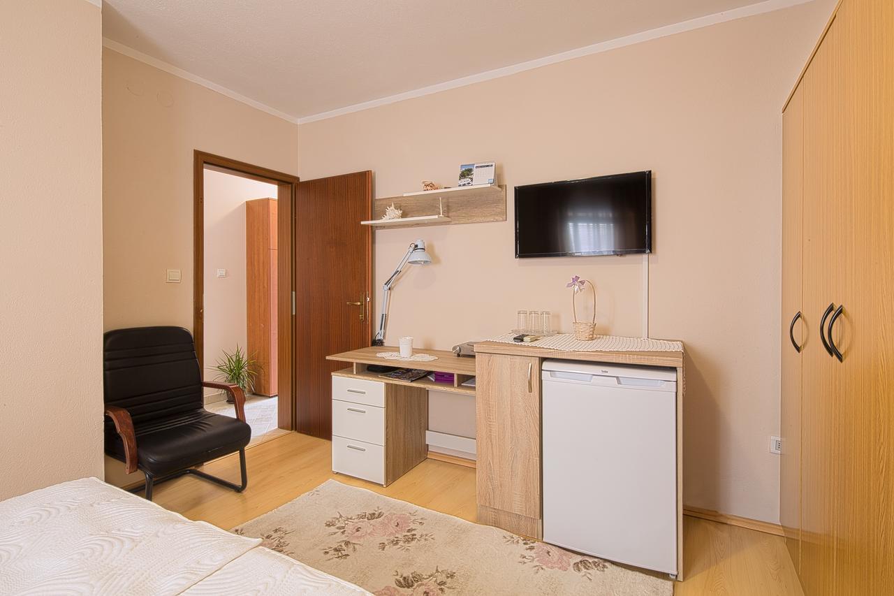 בודווה Apartmani Zeljko Vujovic מראה חיצוני תמונה
