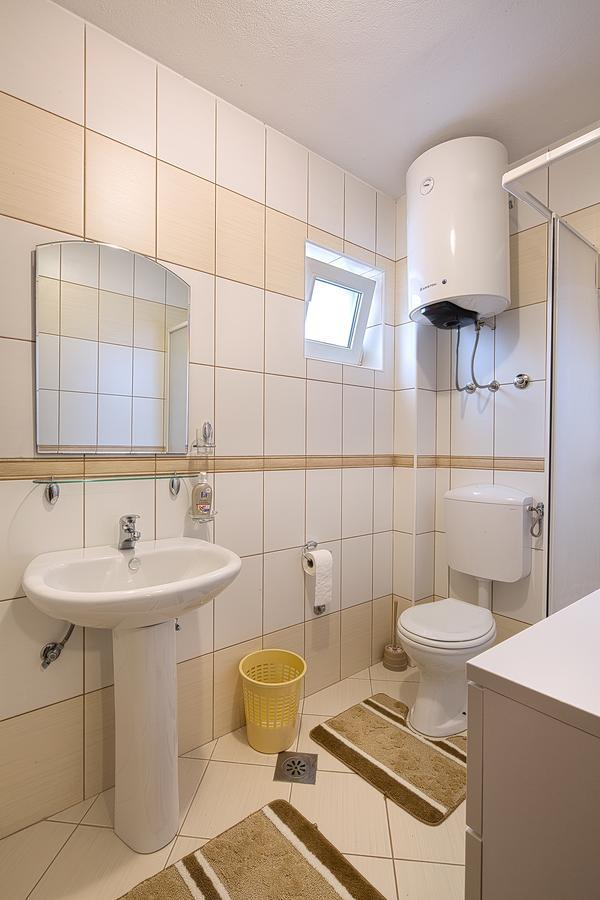 בודווה Apartmani Zeljko Vujovic מראה חיצוני תמונה