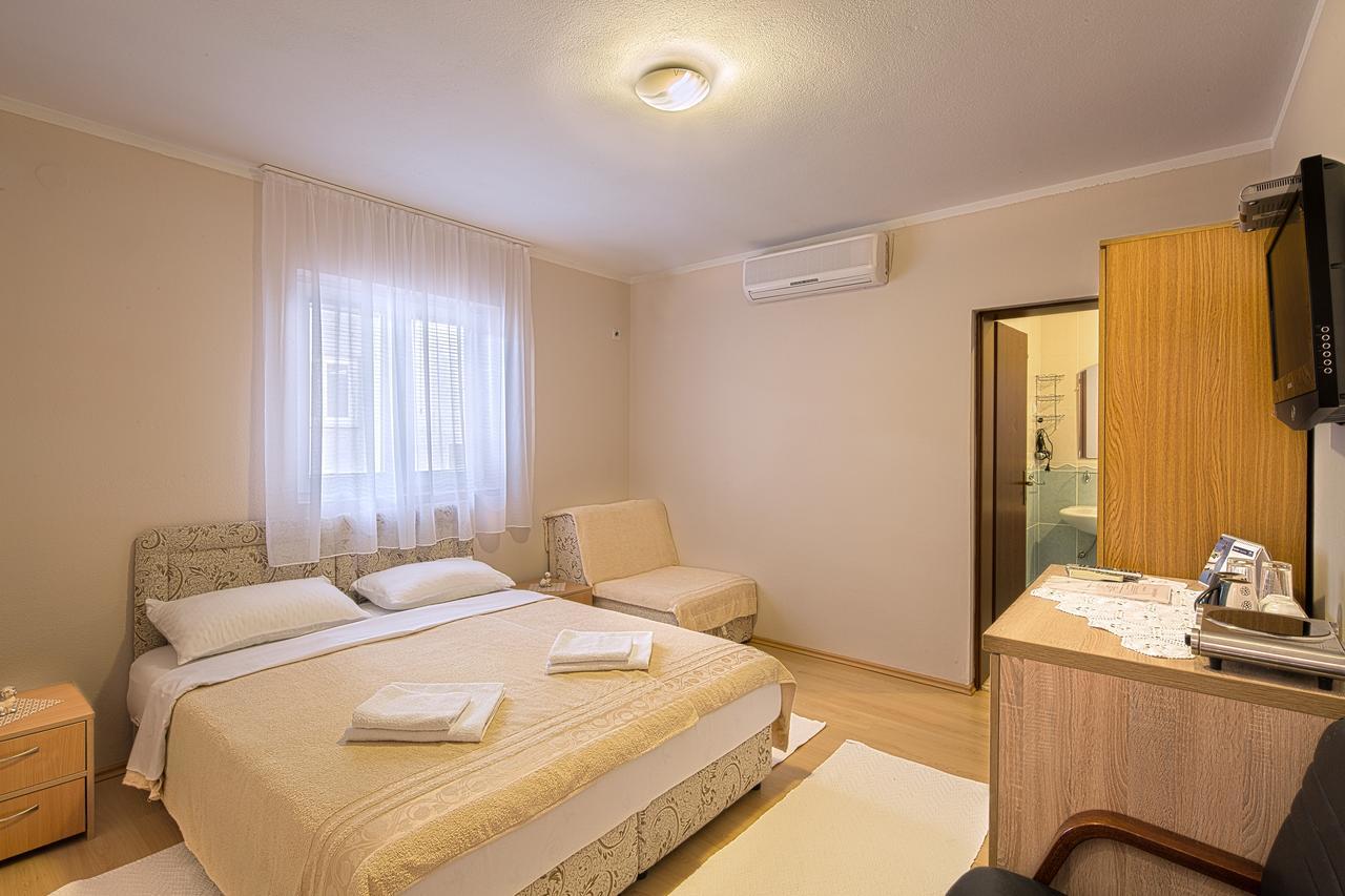 בודווה Apartmani Zeljko Vujovic מראה חיצוני תמונה