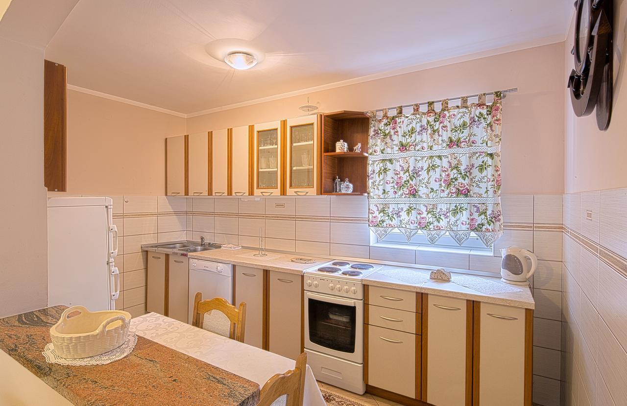 בודווה Apartmani Zeljko Vujovic מראה חיצוני תמונה